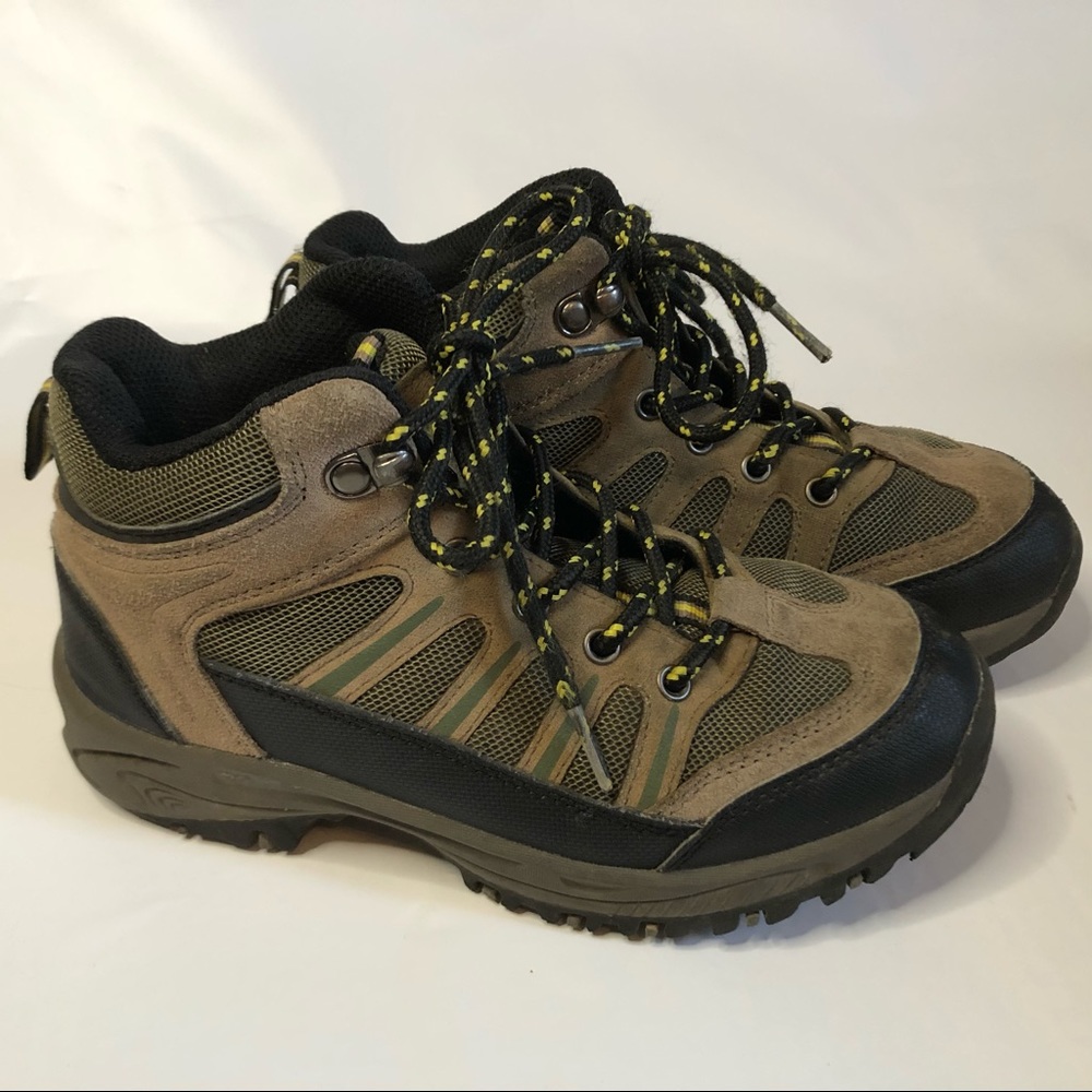 BearPaw Youth/Boys Wildwood Hiking Boot Size 3